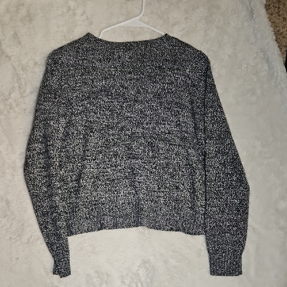 H&M Mock Neck Ribbed Cropped Charcoal Gray Sweater - Picture 6 of 7